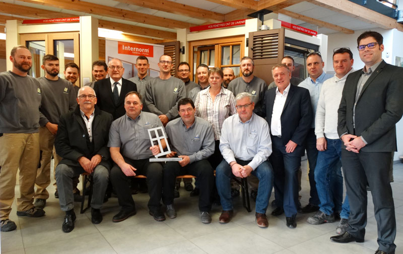 Remise trophée Internorm à Contact Fermetures distributeur n°1 en France