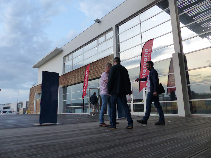 Convention distributeurs pilotes fenêtres Internorm France