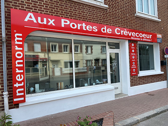 AUX PORTES DE CREVECOEUR